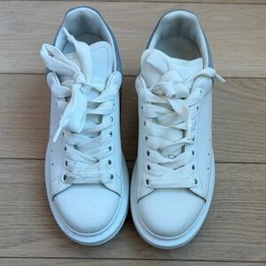 ⬛️Alexander McQueen ⬛️White Leather Oversized Sneakers